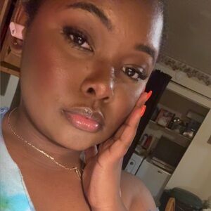 Meet your Posher, Jada